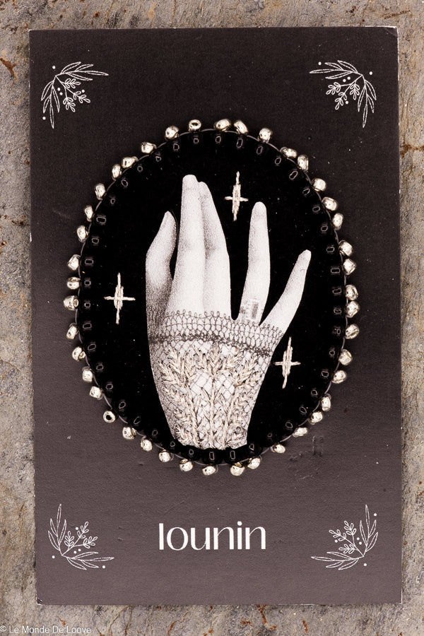 Broche brodée "main" Or ou Argent